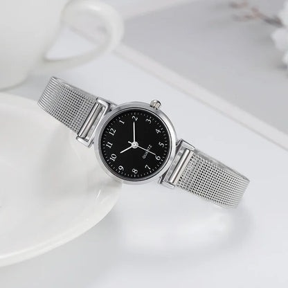 Kleine Armbanduhr 